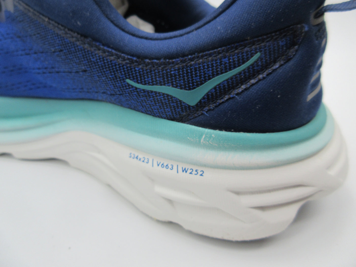 Used Hoka Bondi 8 – Women’s Size 9