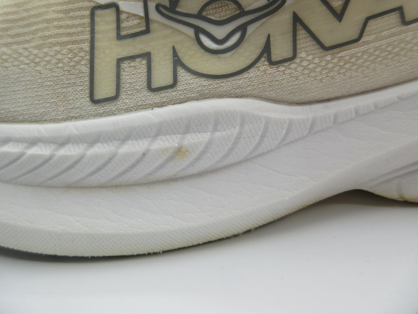 Used Hoka Mach 6 – Women’s Size 8