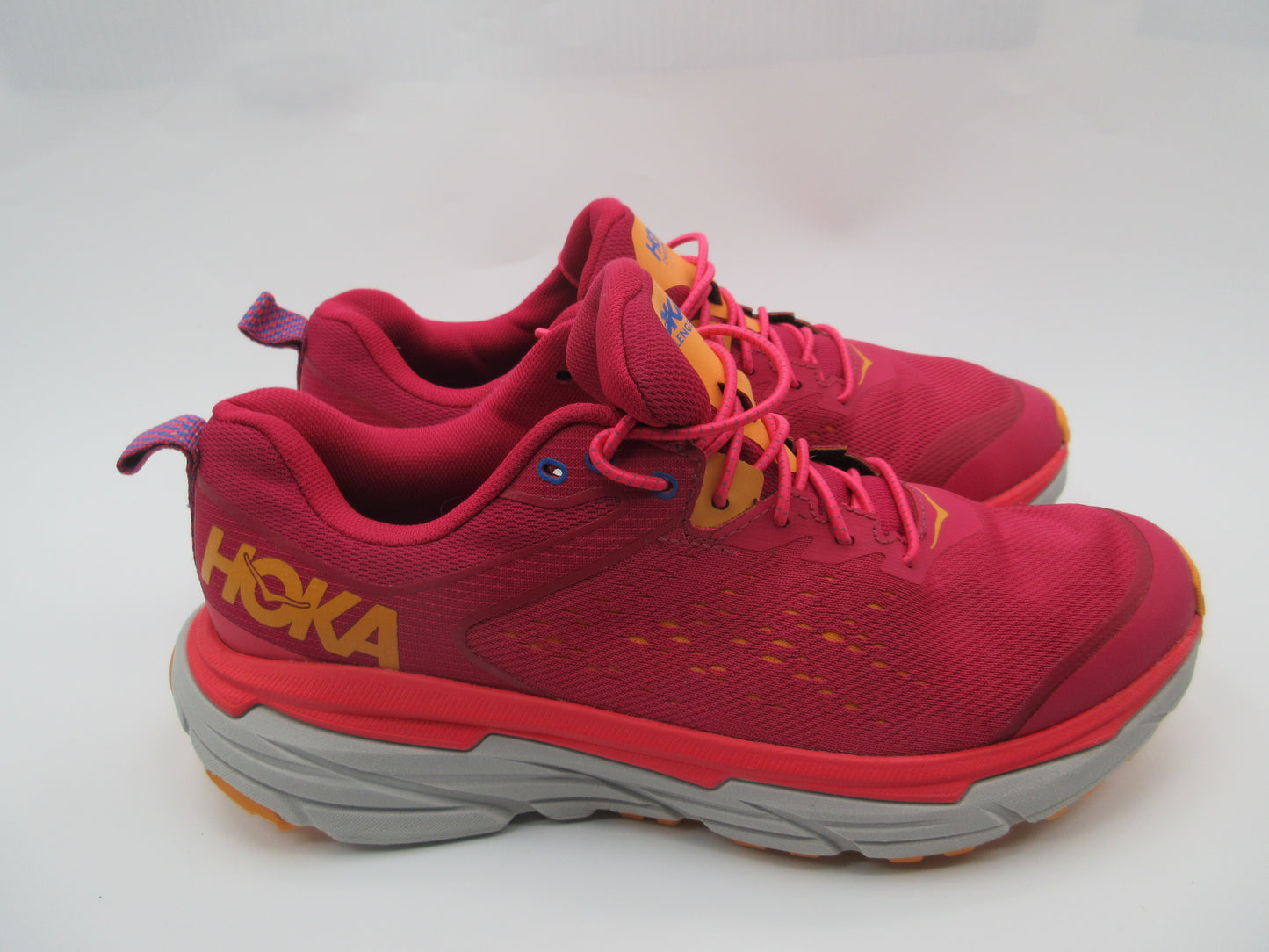 Used Hoka Challenger ATR 6 Women's Shoe - Size 9
