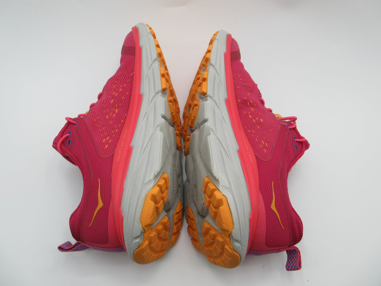 Used Hoka Challenger ATR 6 Women's Shoe - Size 9