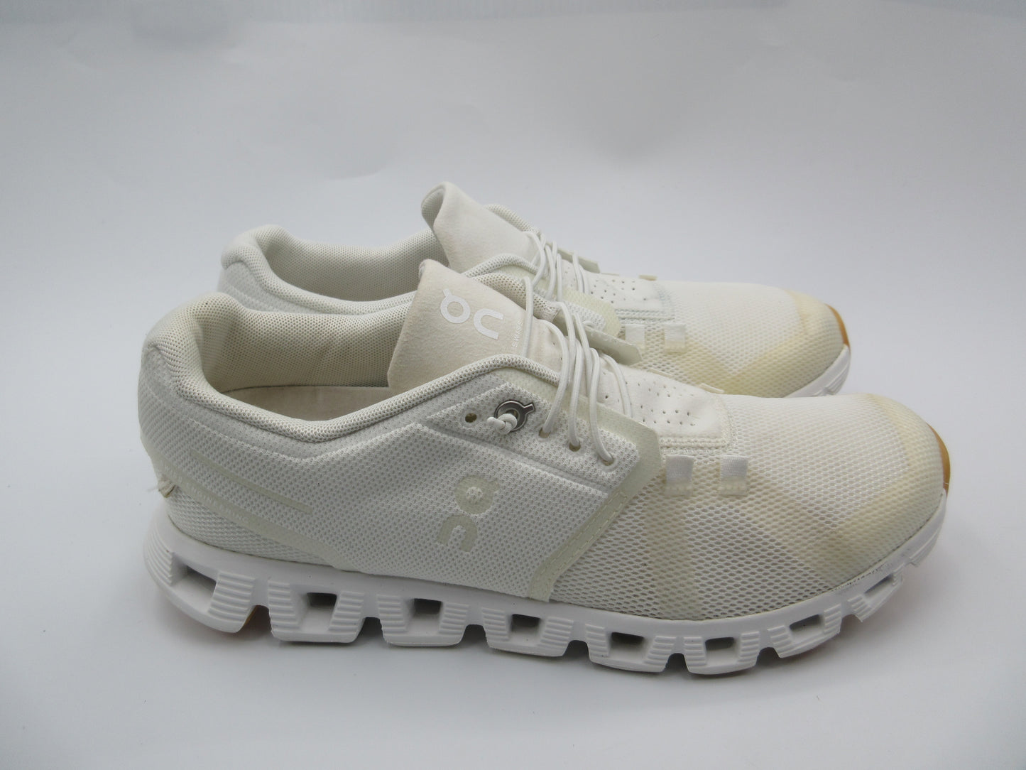 Used OnCloud Core Lifestyle Women's Shoes - Size 9