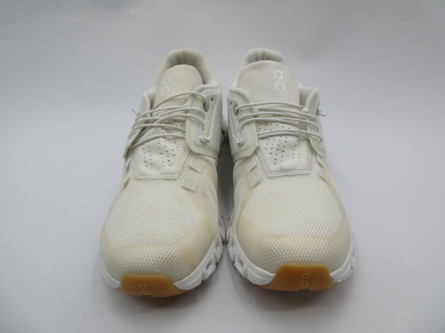 Used OnCloud Core Lifestyle Women's Shoes - Size 9