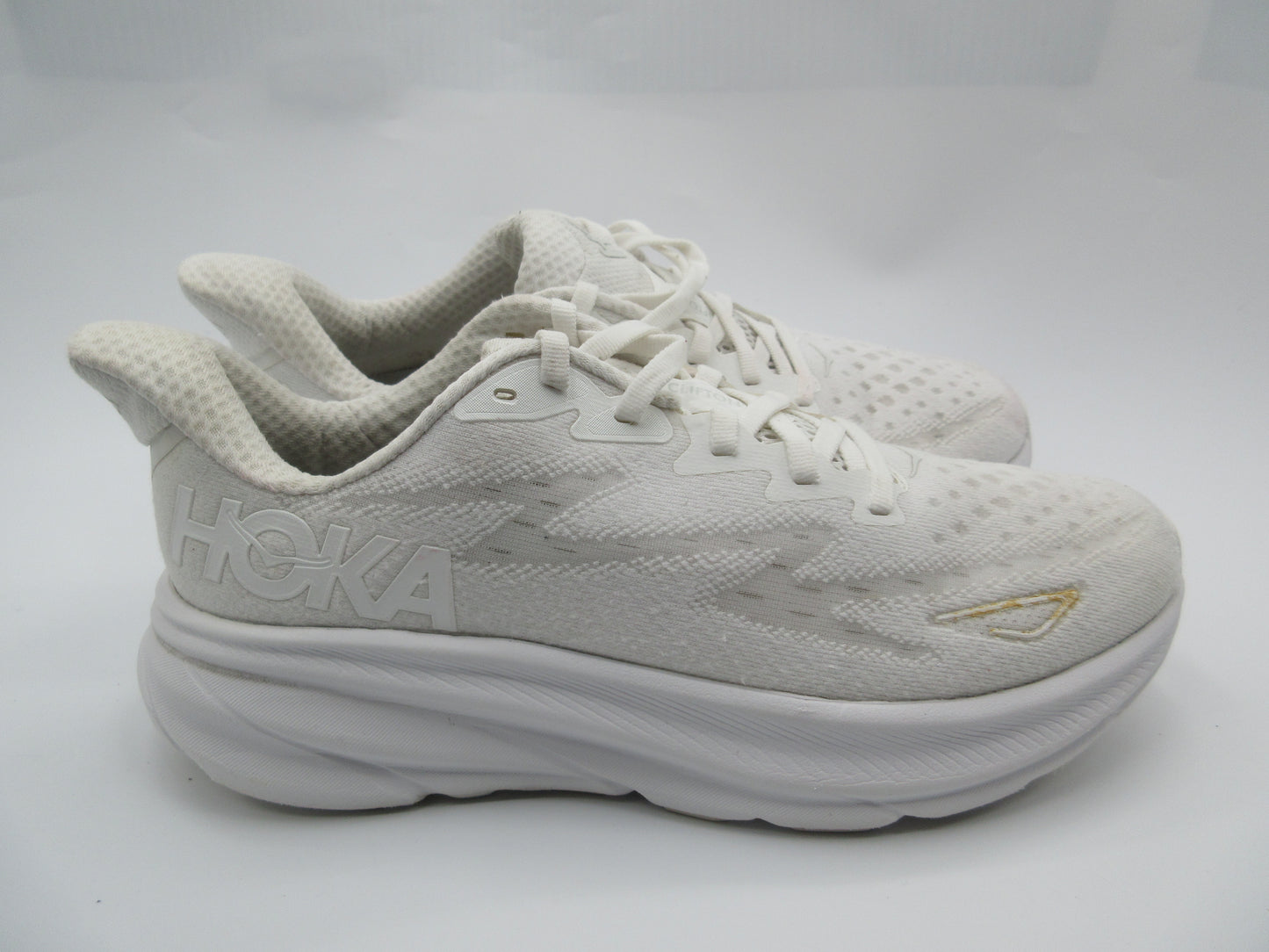 Used Hoka Clifton 9 - Women’s Size 8 - Clean, Like New Condition