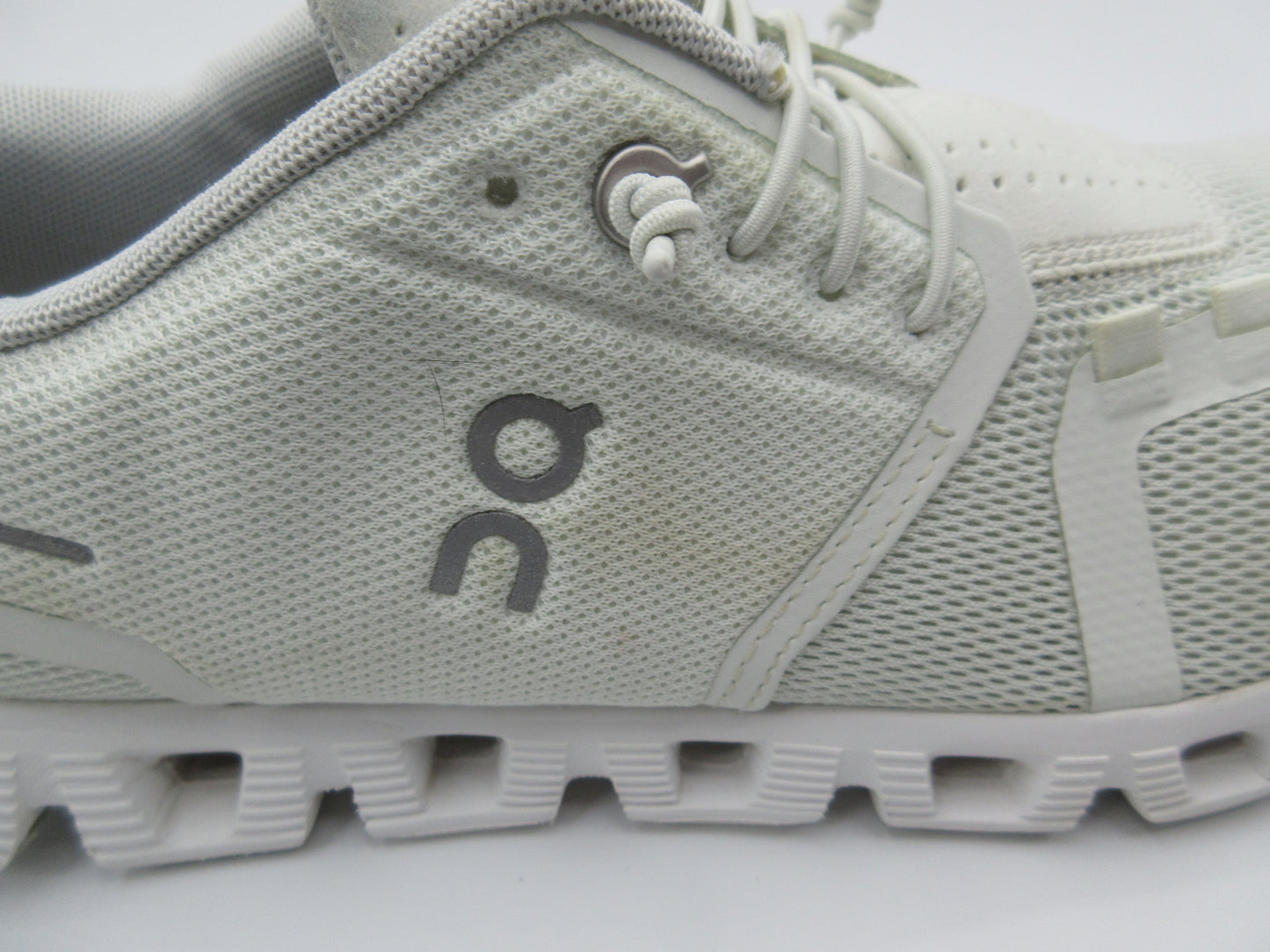 Used  On Cloud 5 - Women’s Size 10