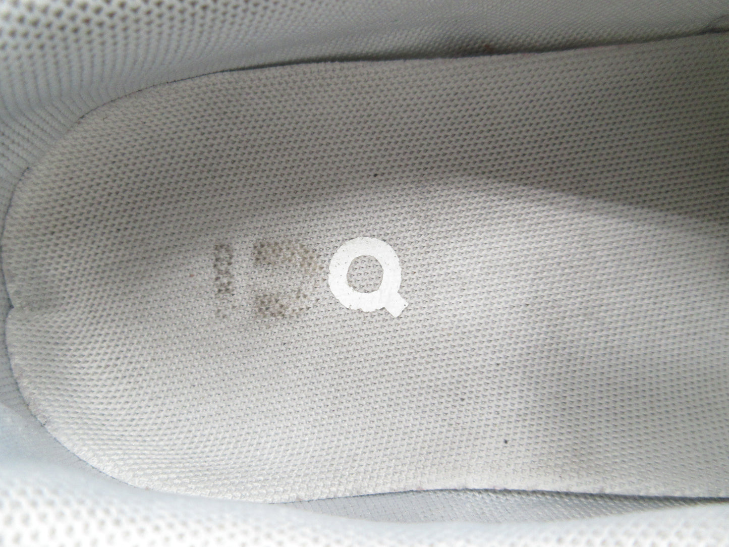 Used  On Cloud 5 - Women’s Size 10