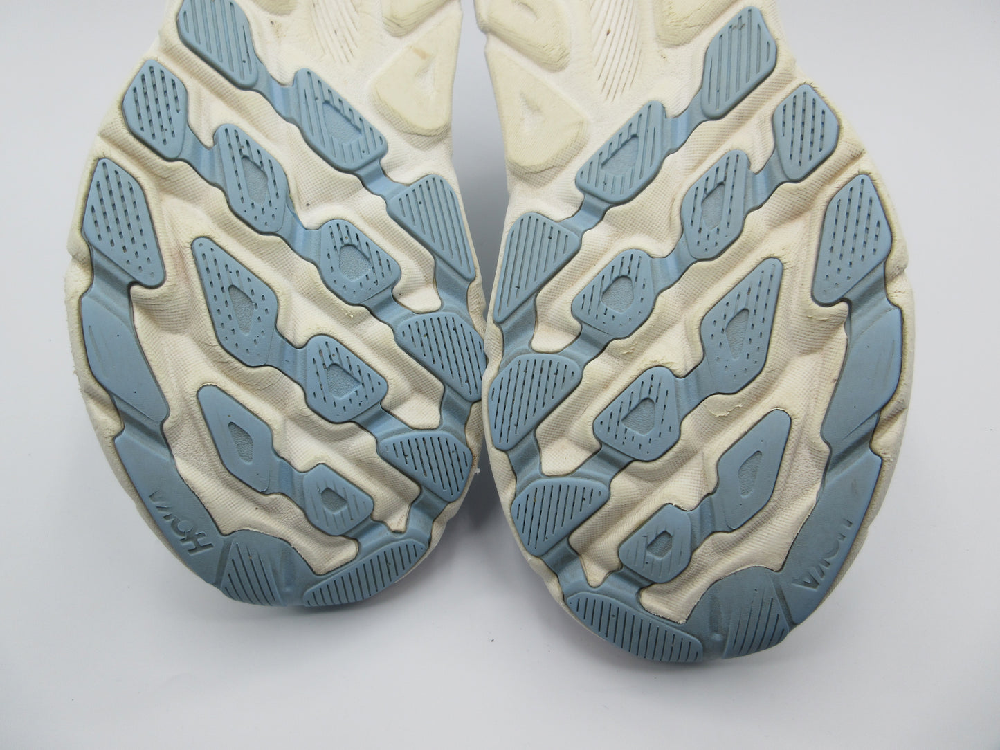 Used Hoka Clifton 9 – Women’s Size 9
