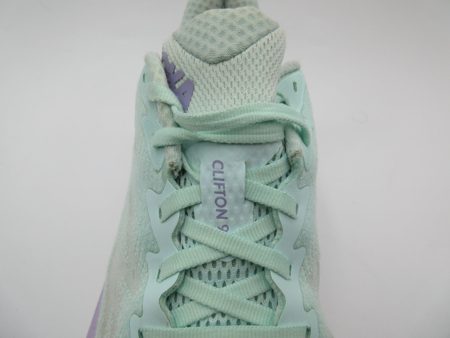 Used Hoka Clifton 9 – Women’s Size 9