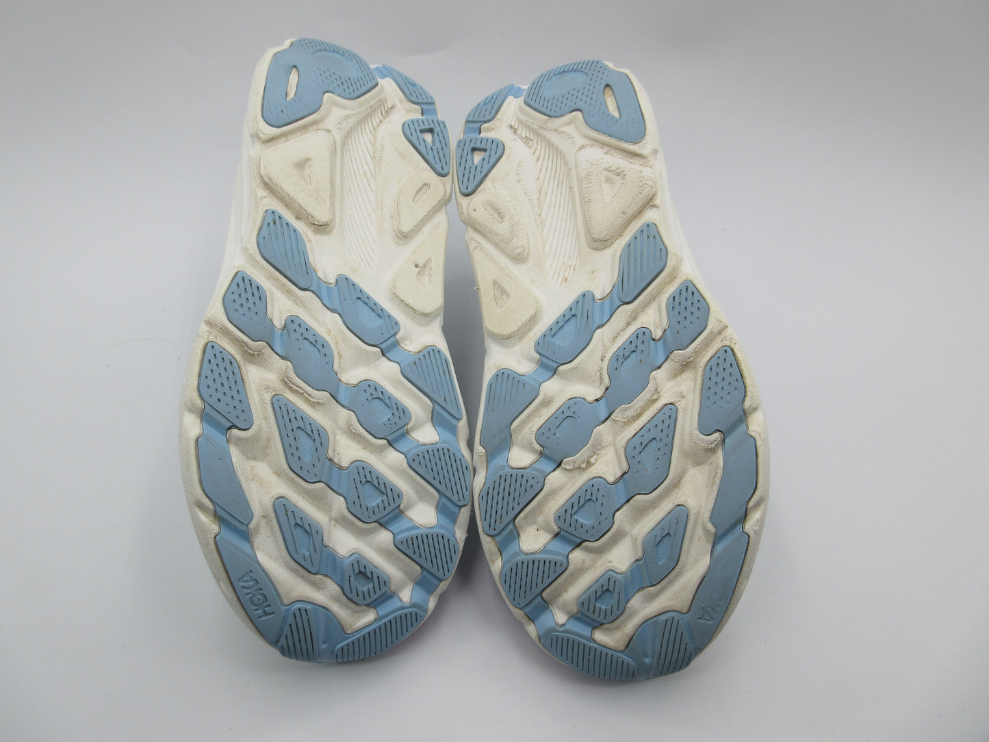 Used Hoka Clifton 9 Wide – Women’s Size 7.5