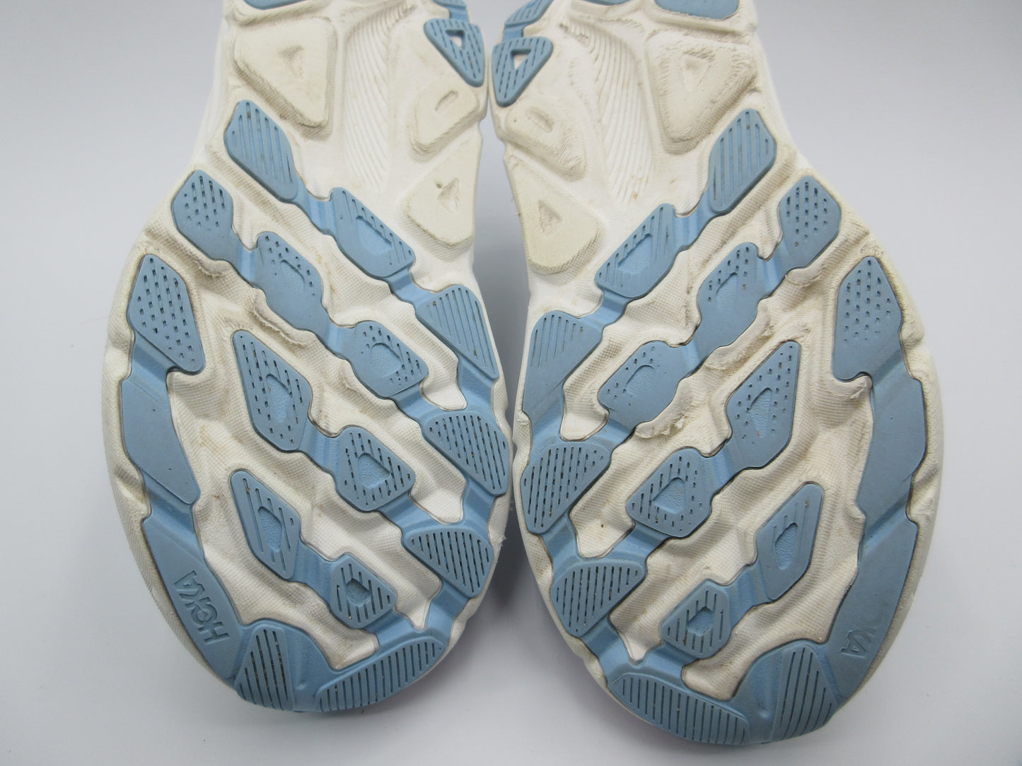 Used Hoka Clifton 9 Wide – Women’s Size 7.5