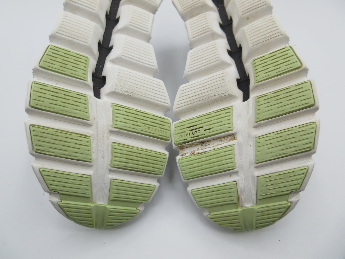 Used On Cloud 5 Push – Women’s Size 8