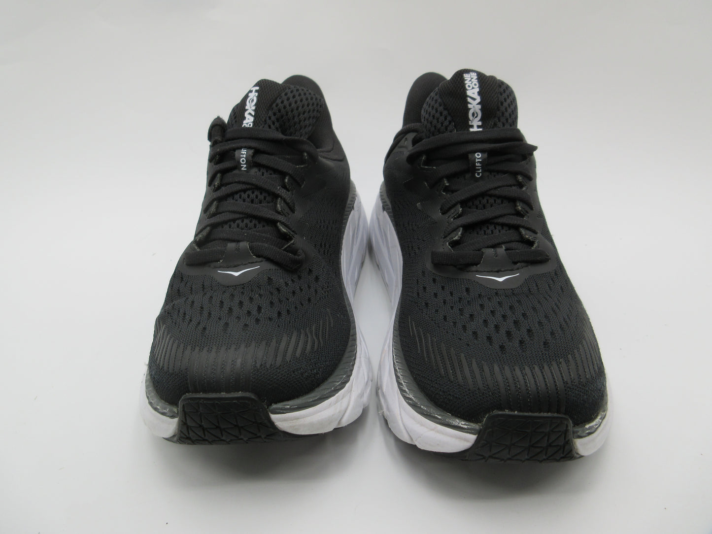 Used Hoka Clifton 7 – Women’s Size 6