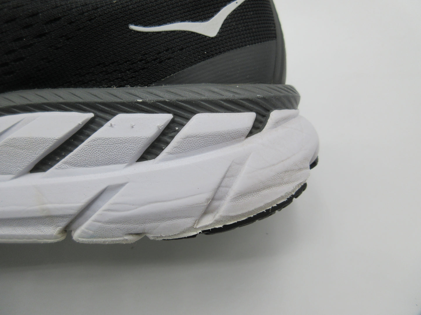 Used Hoka Clifton 7 – Women’s Size 6
