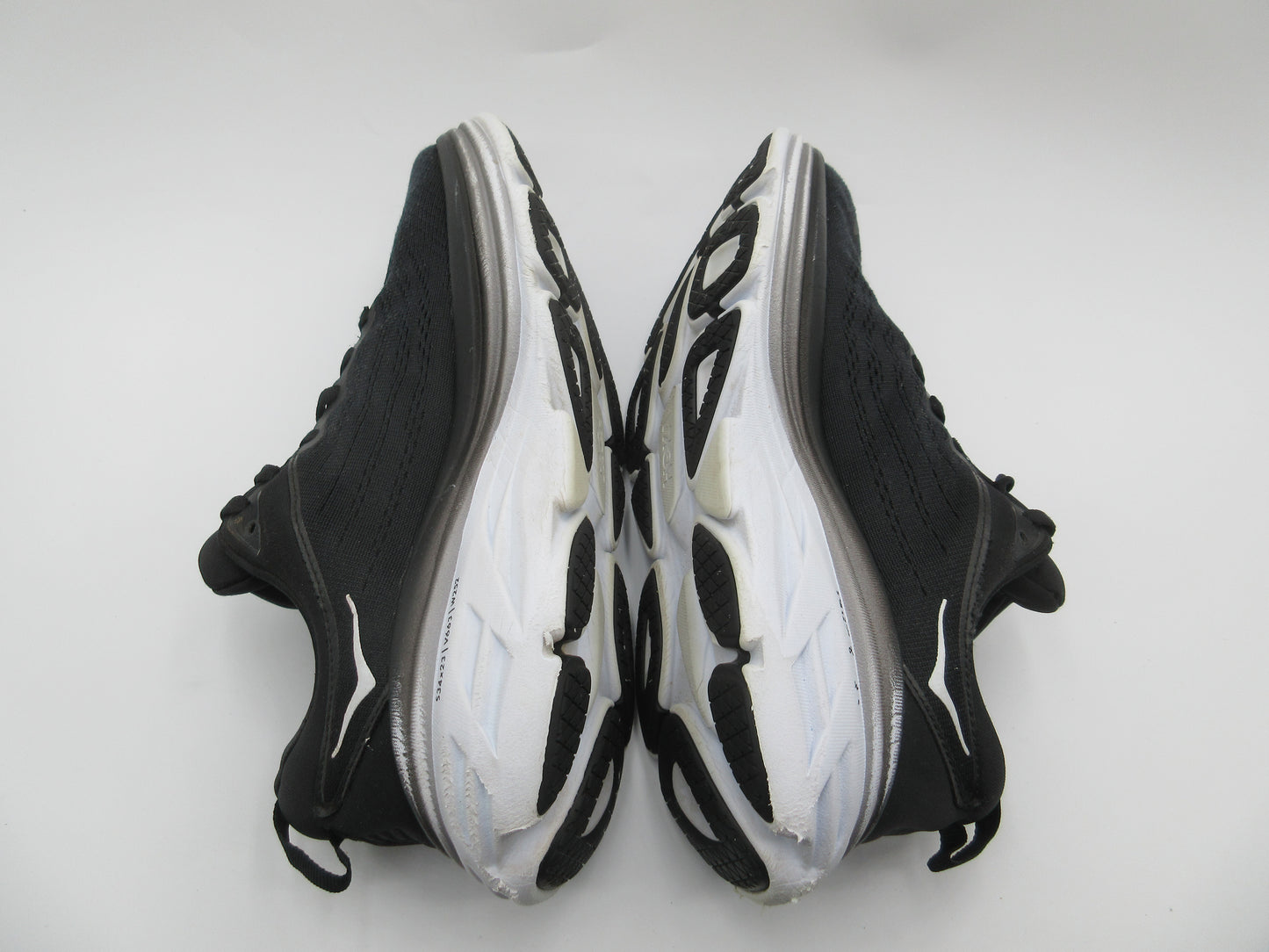 Used Hoka Bondi 8 – Women’s Size 9D (Wide)