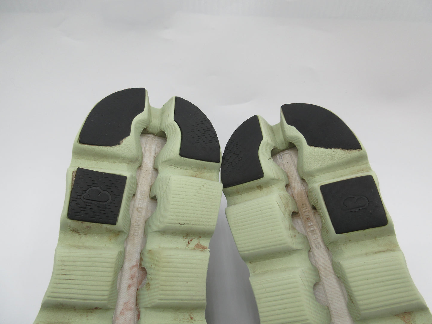 Pre Owned OnCloud CloudStratus Mens Size 11.5
