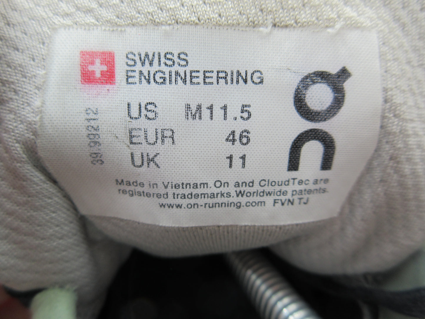 Pre Owned OnCloud CloudStratus Mens Size 11.5
