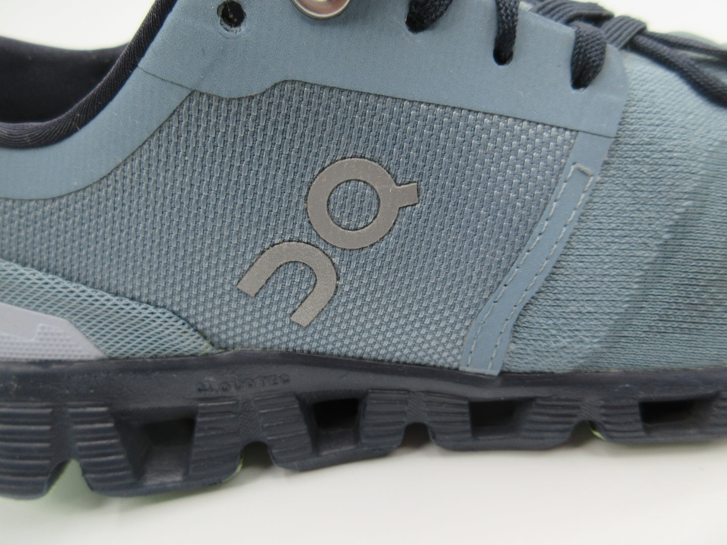 Used On Cloud X – Women’s Size 8.5