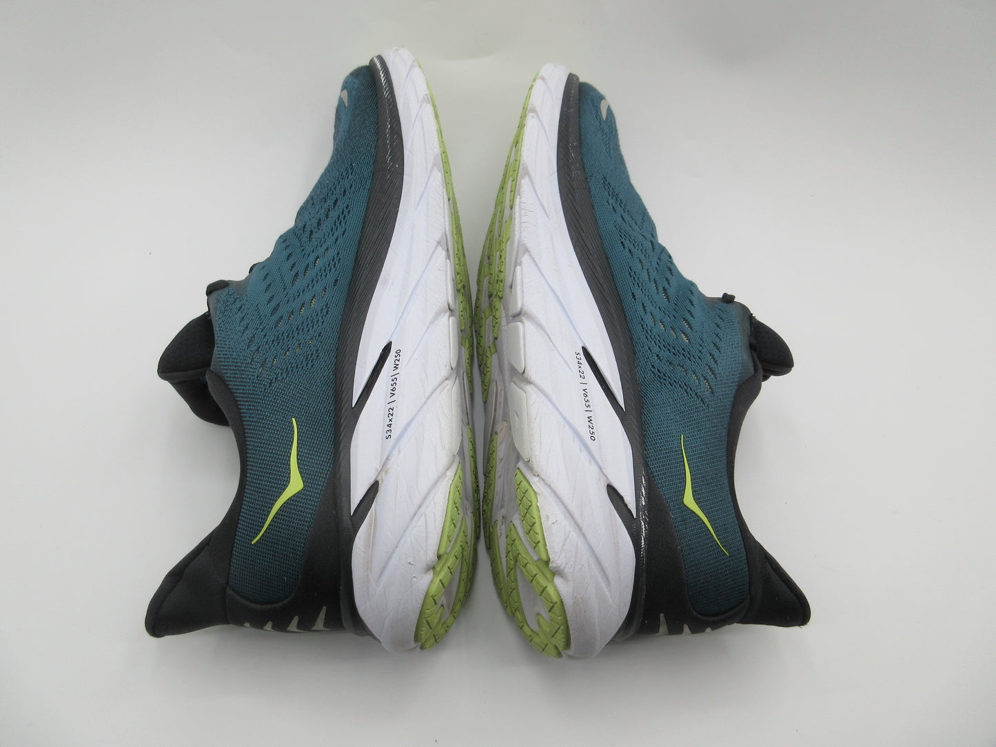 Used Hoka Clifton 8 – Men’s Size 10.5