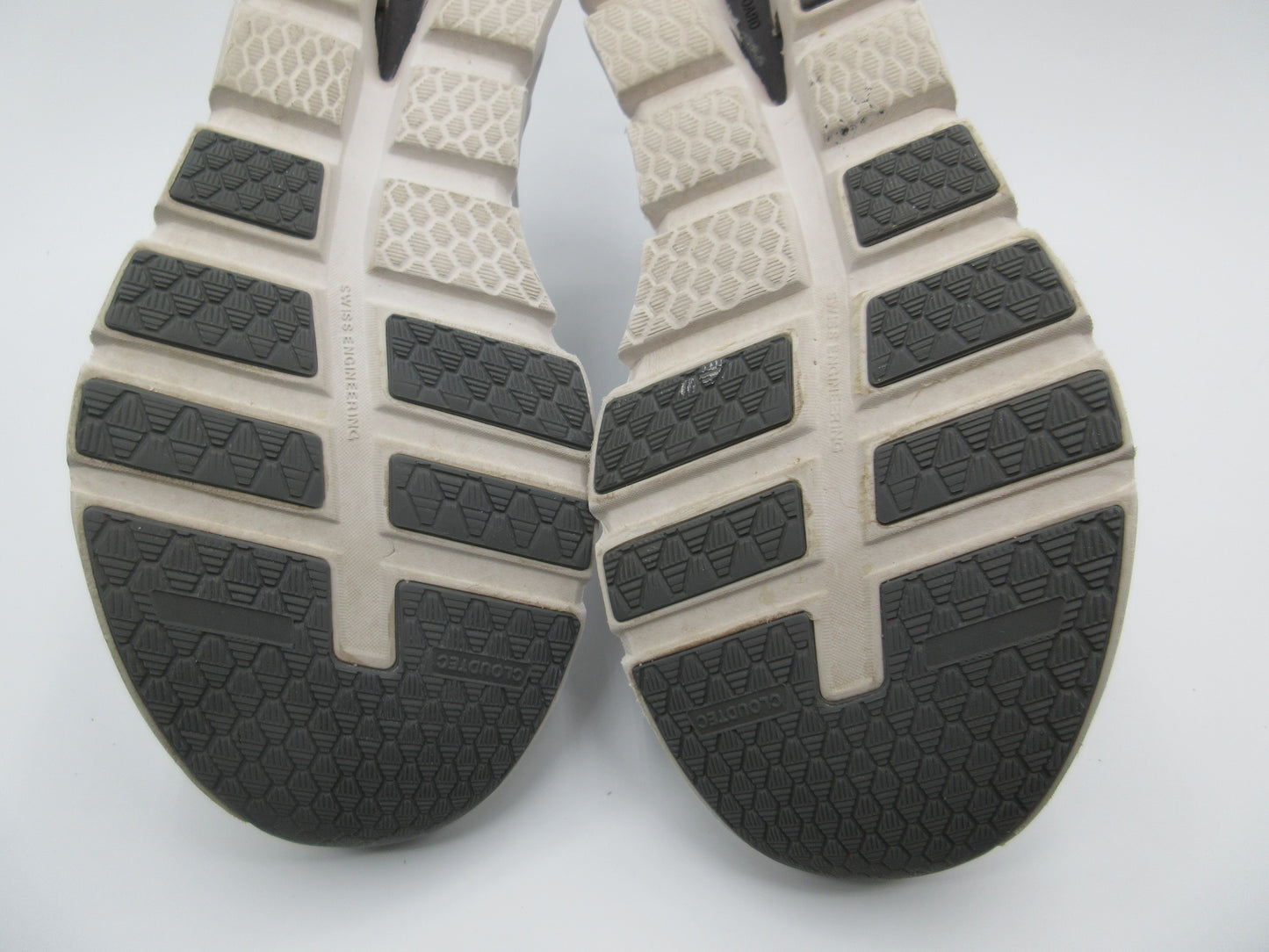 Used On Cloudrunner – Women’s Size 9.5
