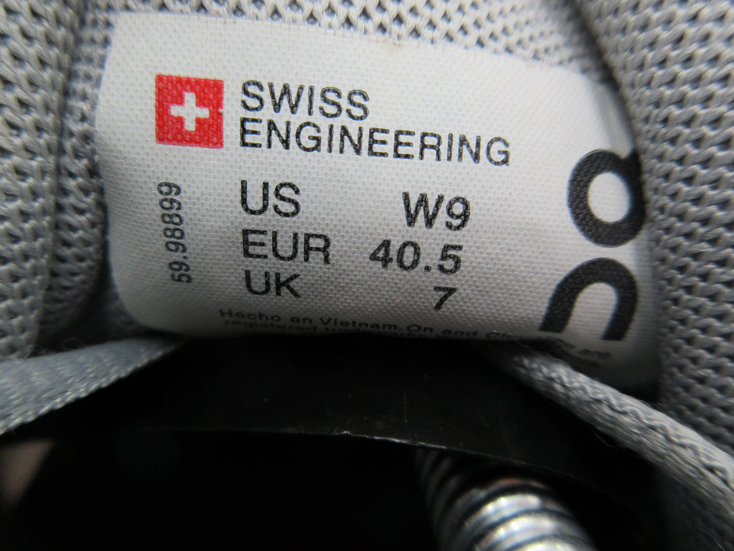 Used On Cloud 5 – Women’s Size 9