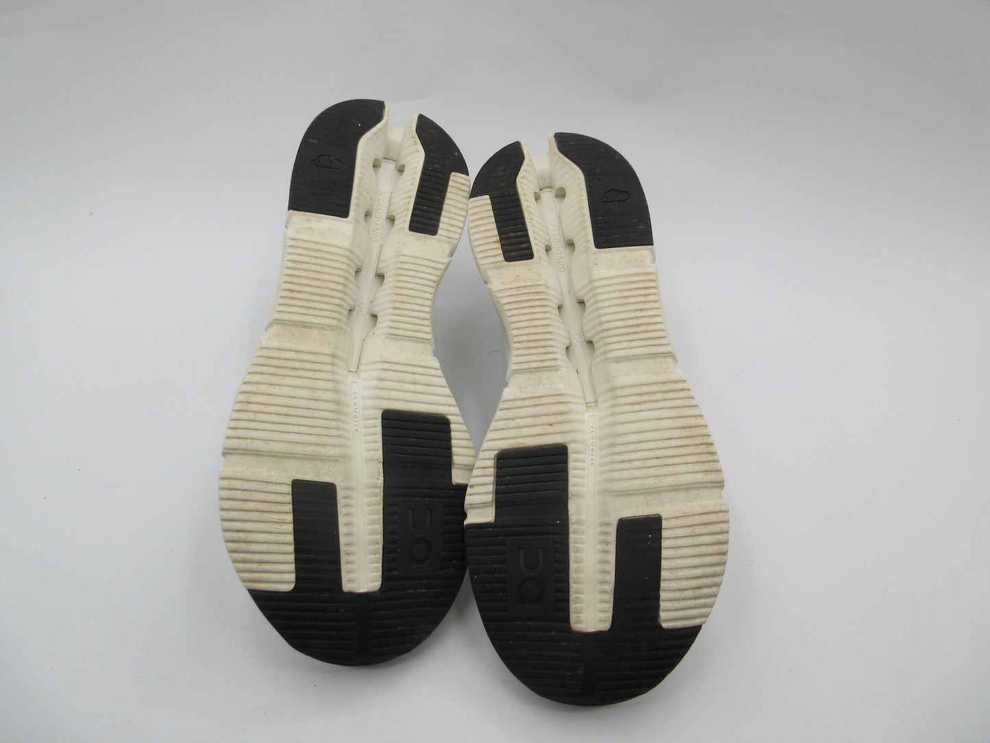 Used On Cloudnova – Men’s Size 8.5