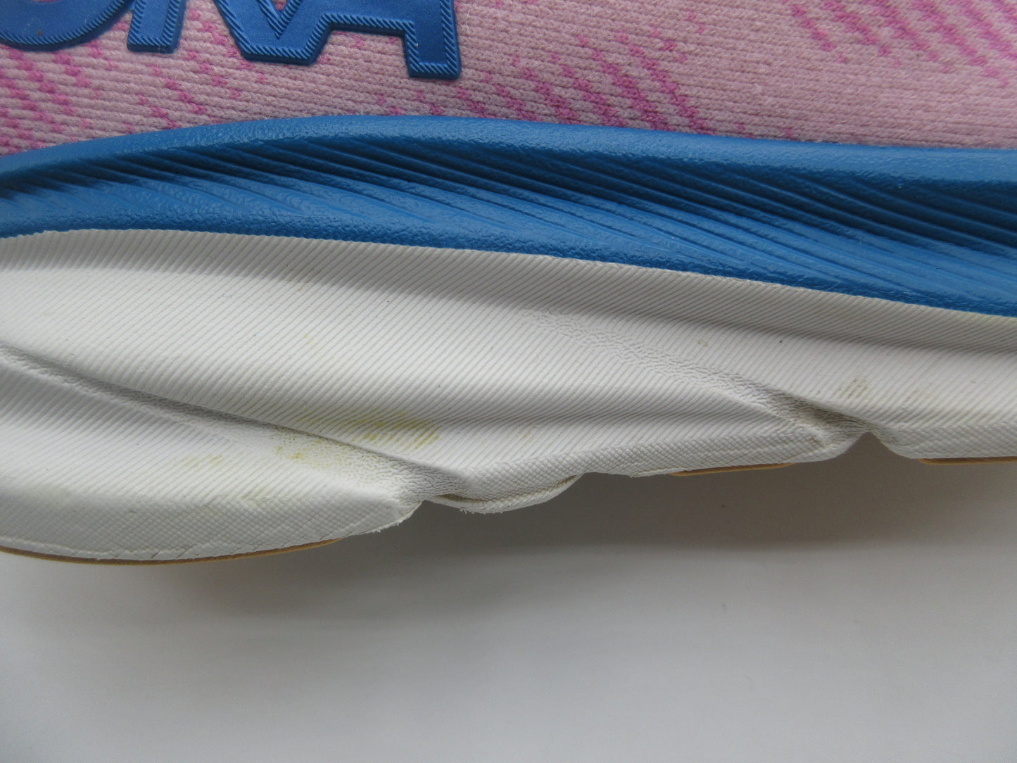 Used Hoka Clifton 9 – Women’s Size 7.5