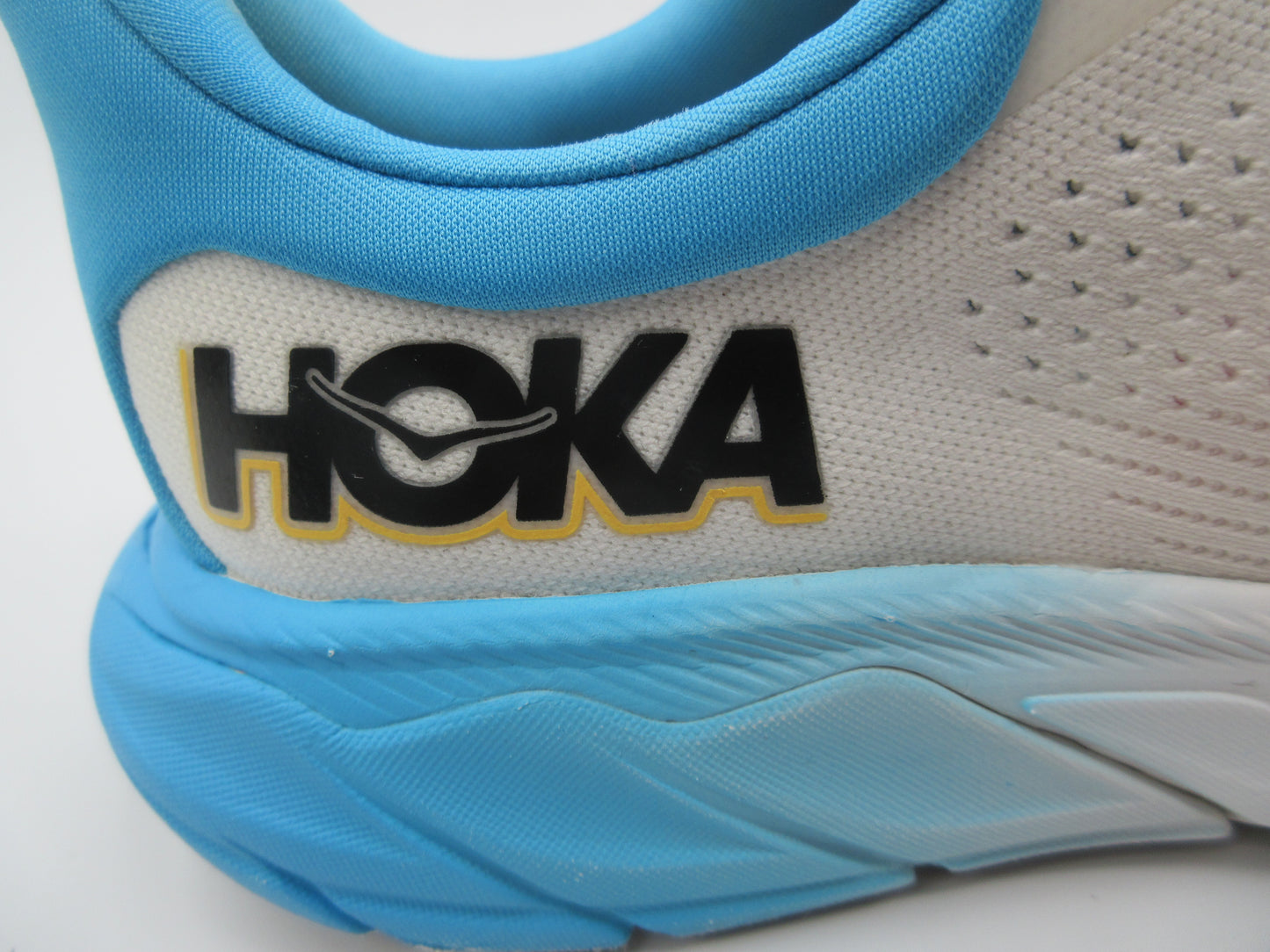 Used Hoka Arahi 7 – Women’s Size 7 (Wide)