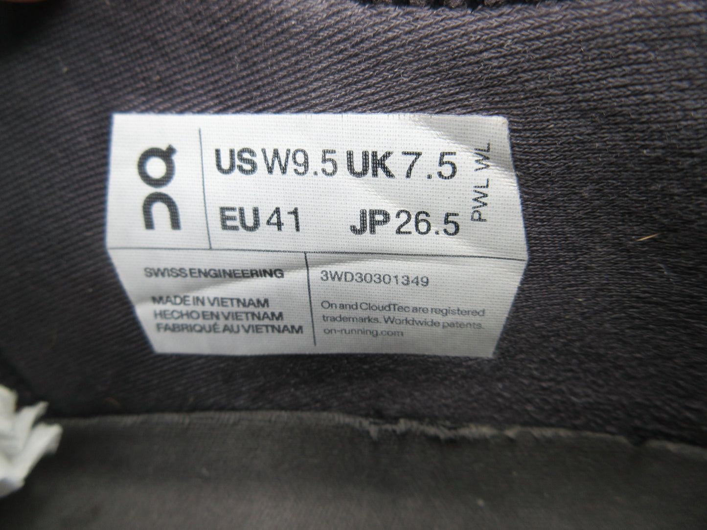 Used On Cloud X 3 AD – Women’s Size 9.5